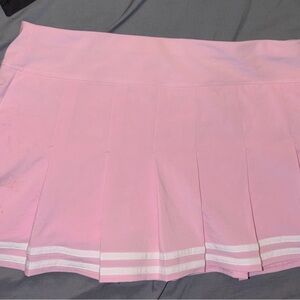 Penguin. WOMEN'S 13" CONTRAST HEM PLEATED TENNIS SKORT size L
/g